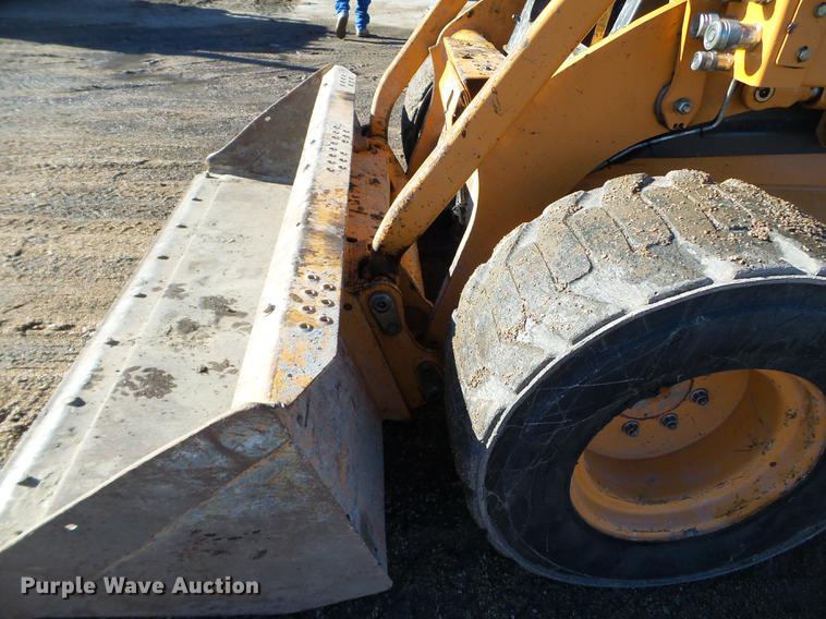 image for item EW9876 2010 Case 450 Series 3 skid steer