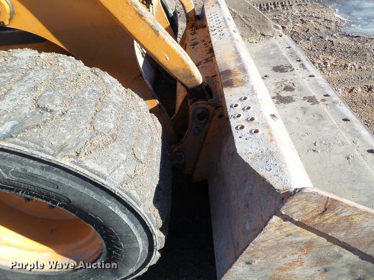 image for item EW9876 2010 Case 450 Series 3 skid steer