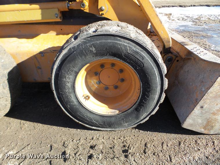 image for item EW9876 2010 Case 450 Series 3 skid steer