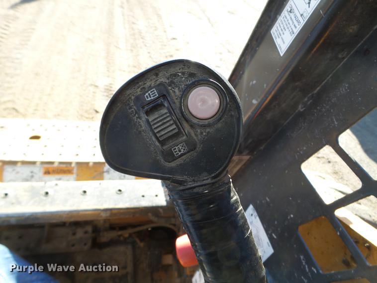 image for item EW9877 2009 Case 450 Series 3 skid steer