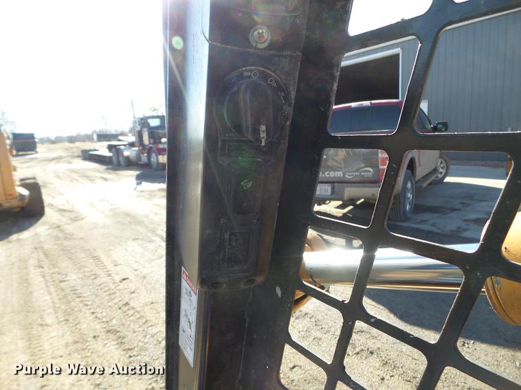 image for item EW9877 2009 Case 450 Series 3 skid steer