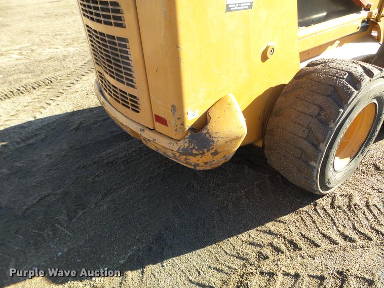 image for item EW9877 2009 Case 450 Series 3 skid steer