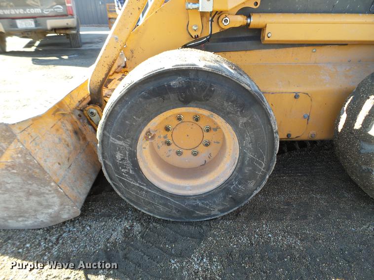 image for item EW9877 2009 Case 450 Series 3 skid steer