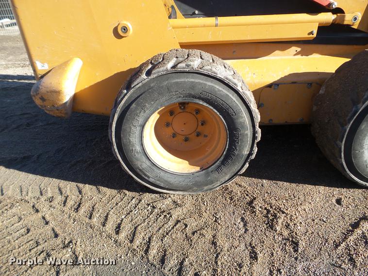 image for item EW9877 2009 Case 450 Series 3 skid steer