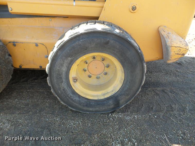 image for item EW9877 2009 Case 450 Series 3 skid steer