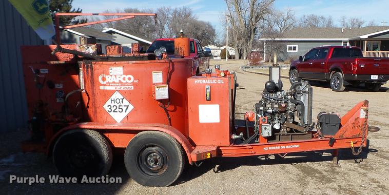 image for item EW9878 2000 Crafco EZ Pour 200D melter applicator