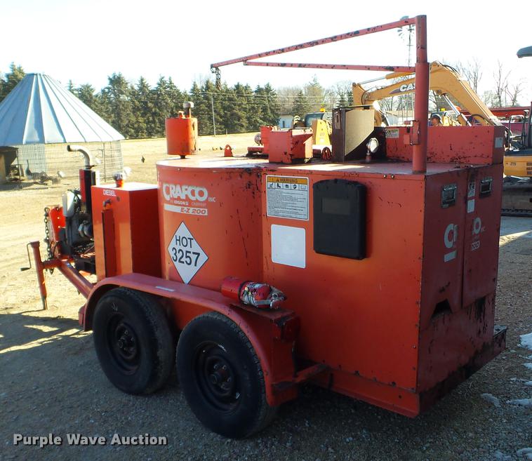 image for item EW9878 2000 Crafco EZ Pour 200D melter applicator