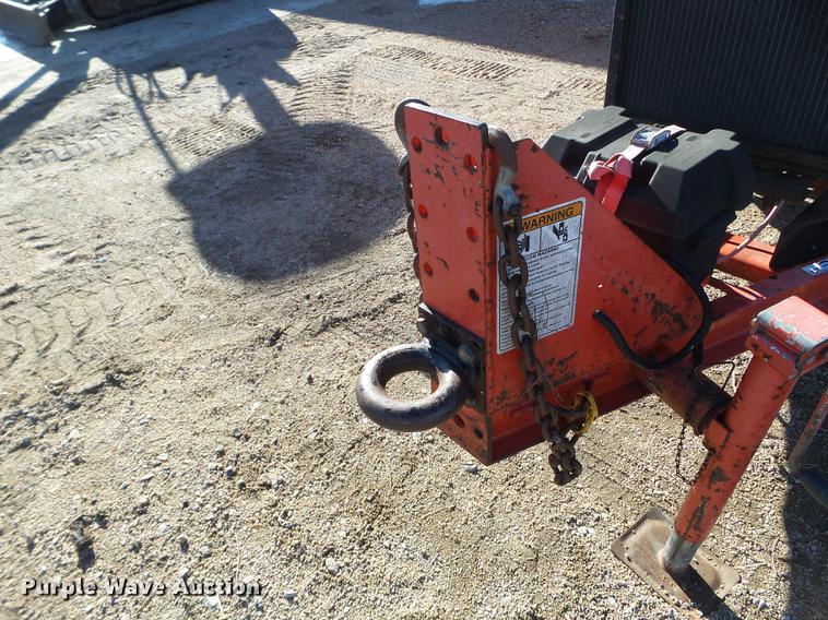 image for item EW9878 2000 Crafco EZ Pour 200D melter applicator