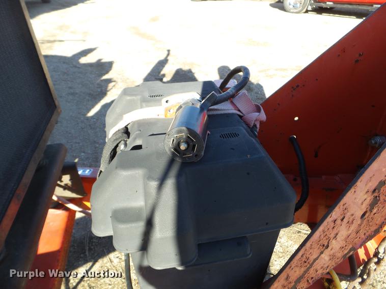 image for item EW9878 2000 Crafco EZ Pour 200D melter applicator