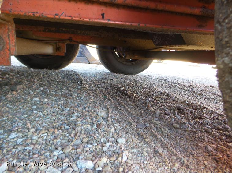 image for item EW9878 2000 Crafco EZ Pour 200D melter applicator