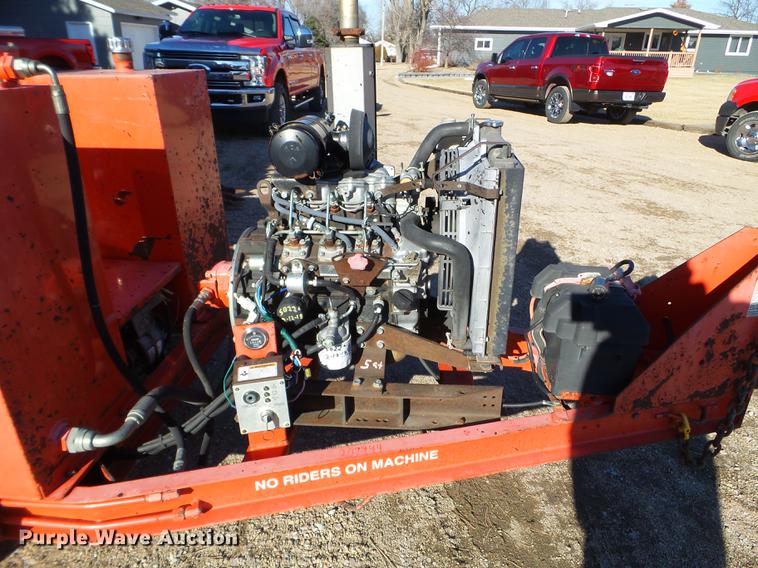 image for item EW9878 2000 Crafco EZ Pour 200D melter applicator