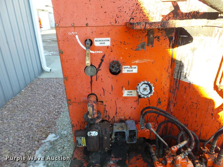 image for item EW9878 2000 Crafco EZ Pour 200D melter applicator