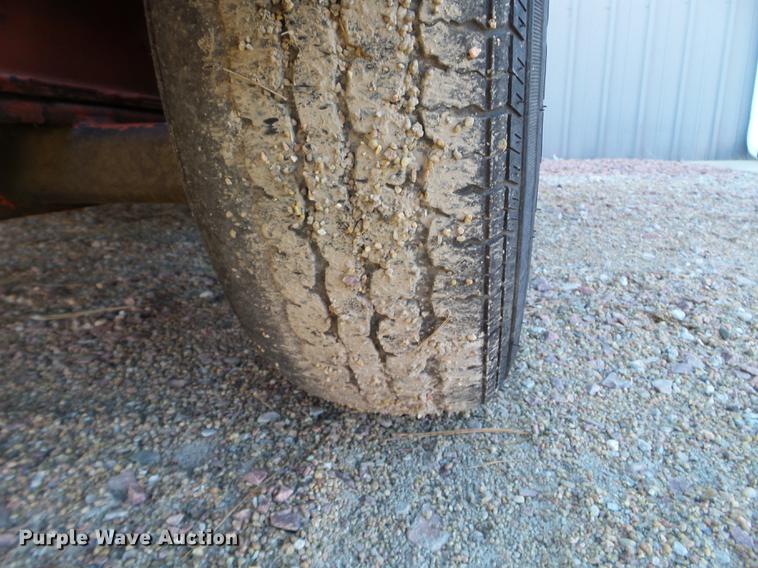 image for item EW9878 2000 Crafco EZ Pour 200D melter applicator