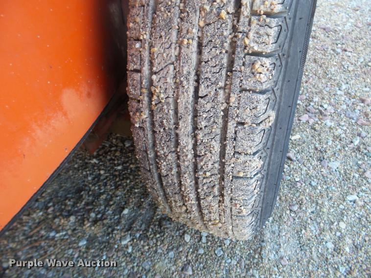 image for item EW9878 2000 Crafco EZ Pour 200D melter applicator