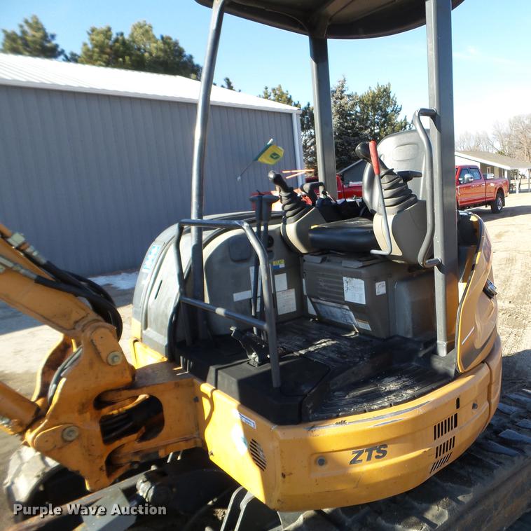 image for item EW9879 2007 Case CX50B mini excavator