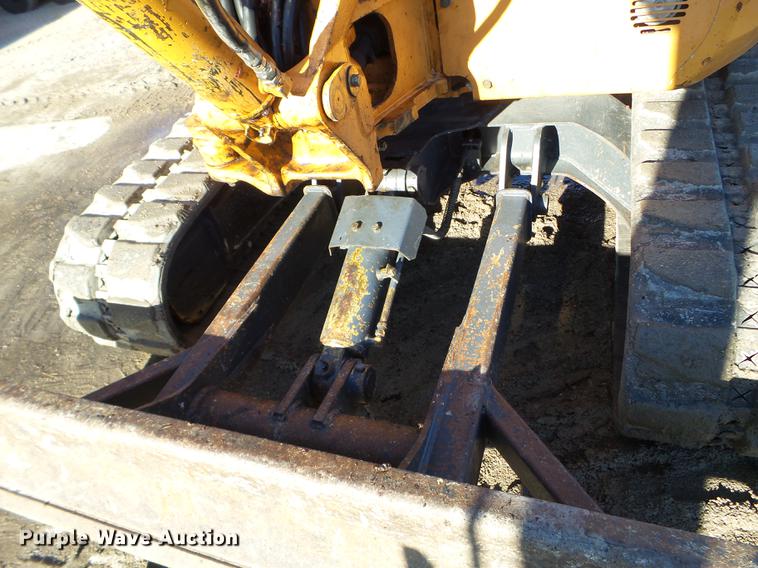 image for item EW9879 2007 Case CX50B mini excavator
