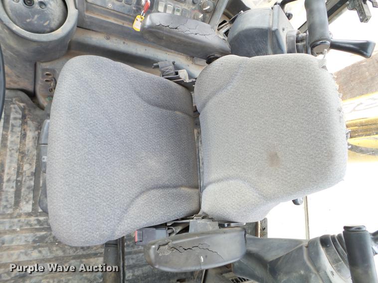 image for item EW9881 2005 John Deere 310G backhoe