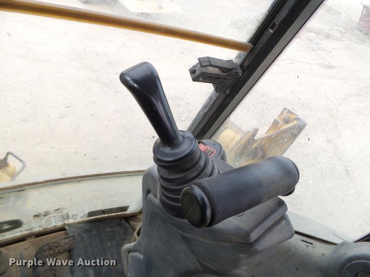 image for item EW9881 2005 John Deere 310G backhoe