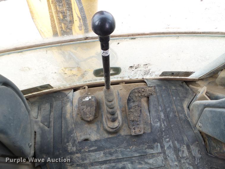 image for item EW9881 2005 John Deere 310G backhoe