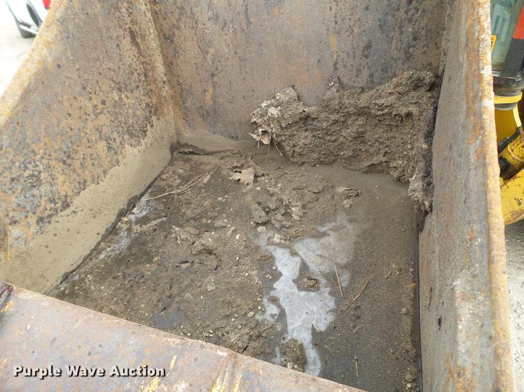 image for item EW9881 2005 John Deere 310G backhoe