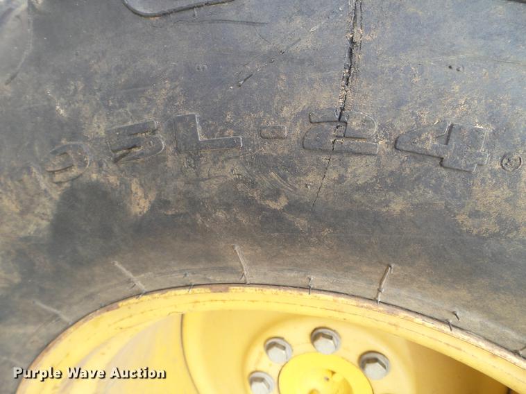 image for item EW9881 2005 John Deere 310G backhoe