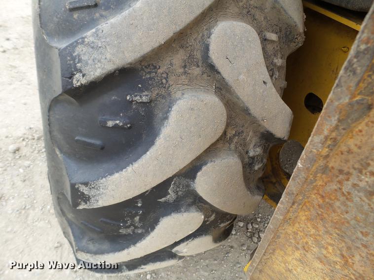 image for item EW9881 2005 John Deere 310G backhoe