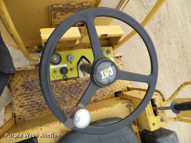 image for item EW9882 1994 Caterpillar CB-214C vibratory double drum roller