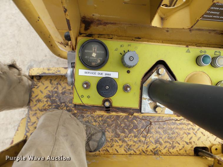 image for item EW9882 1994 Caterpillar CB-214C vibratory double drum roller