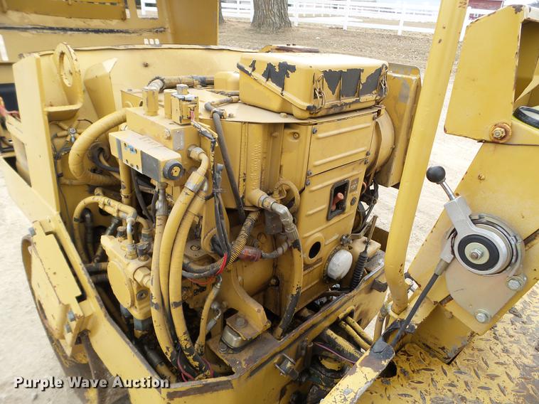 image for item EW9882 1994 Caterpillar CB-214C vibratory double drum roller