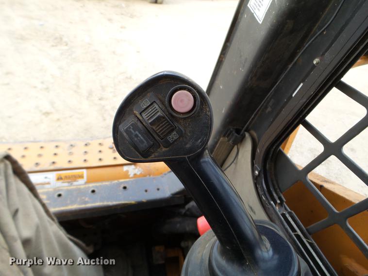image for item EW9885 2008 Case 450CT Series 3 skid steer