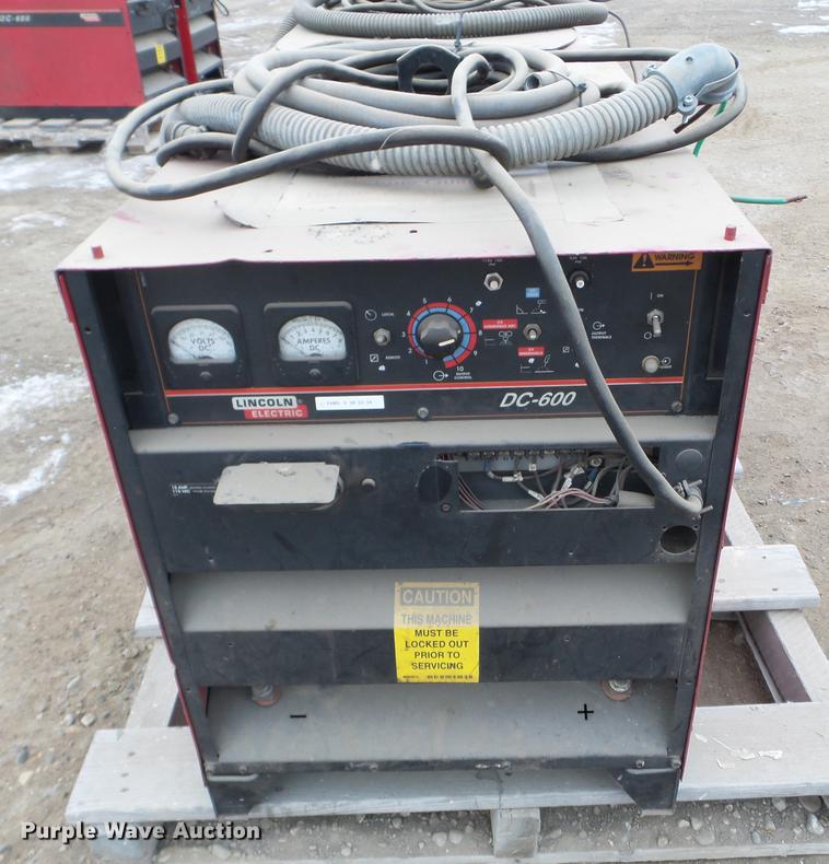 image for item EW9905 Lincoln DC-600 welder