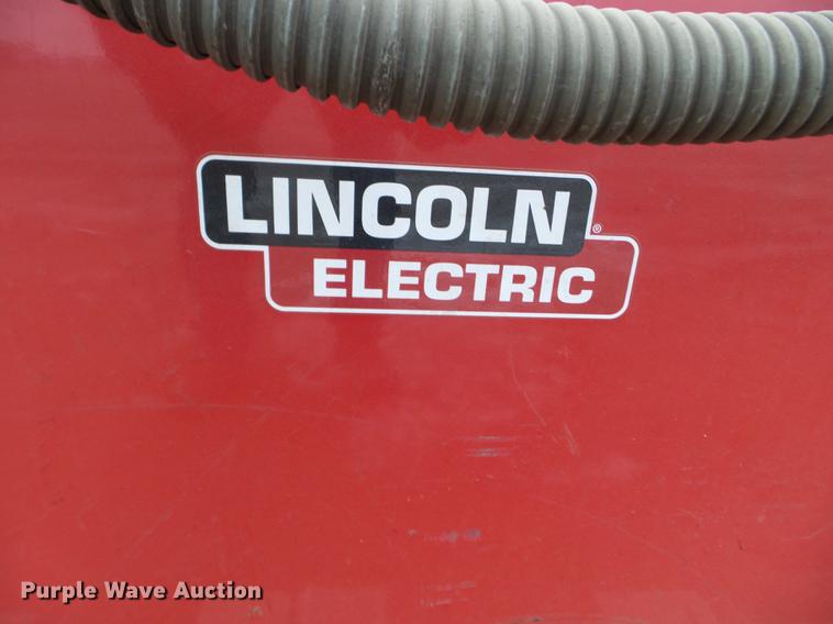 image for item EW9906 Lincoln DC-600 welder