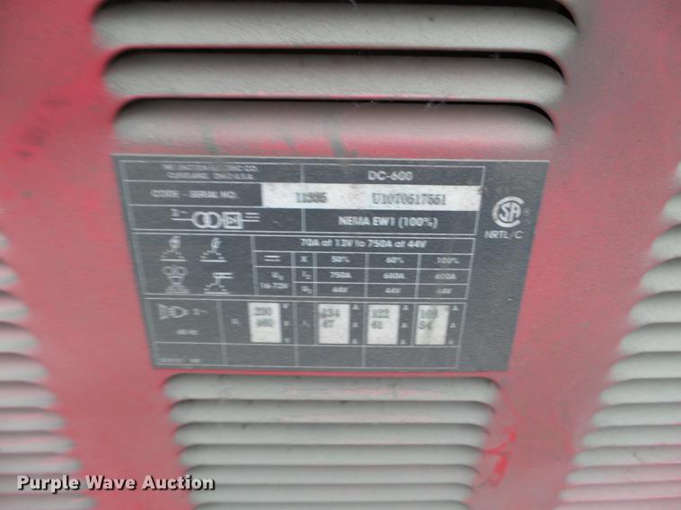 image for item EW9908 Lincoln DC-600 welder