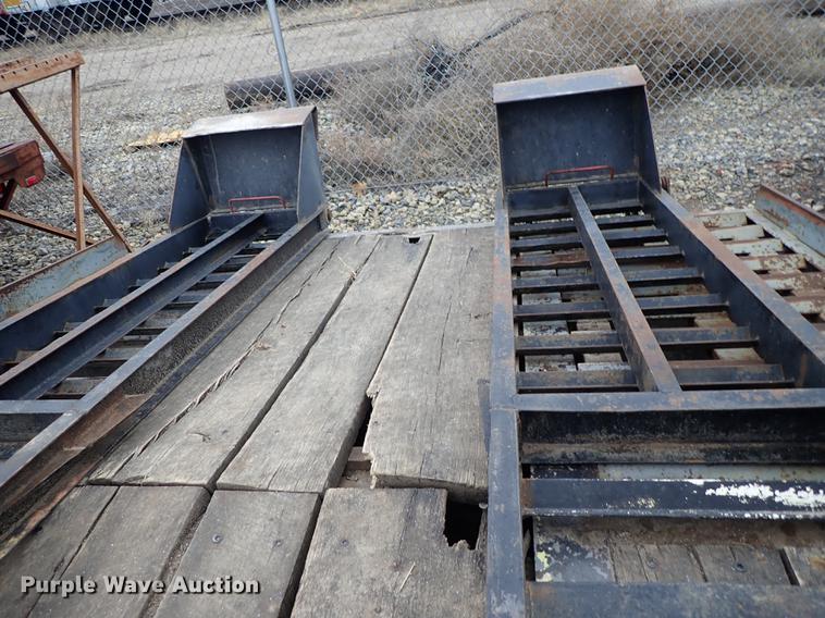 image for item FH9577 2000 Interstate 200TA equipment trailer