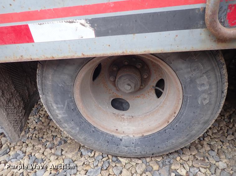 image for item FH9577 2000 Interstate 200TA equipment trailer