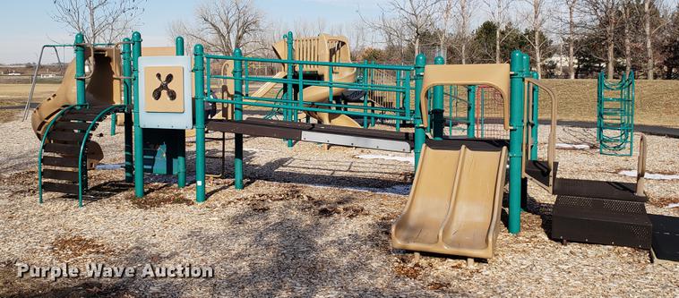 image for item AV9315 Playground equipment