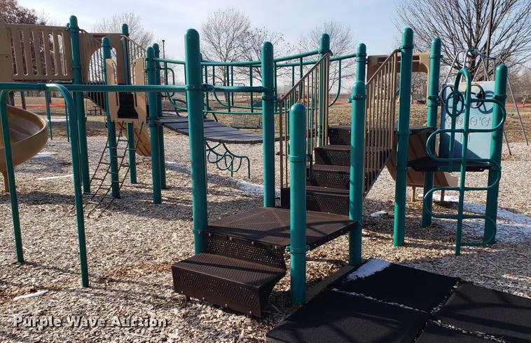 image for item AV9315 Playground equipment