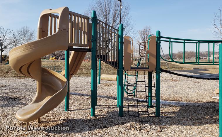image for item AV9315 Playground equipment