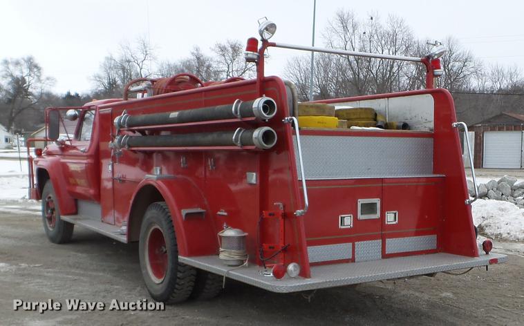 image for item DC1235 1974 Ford F700 fire truck