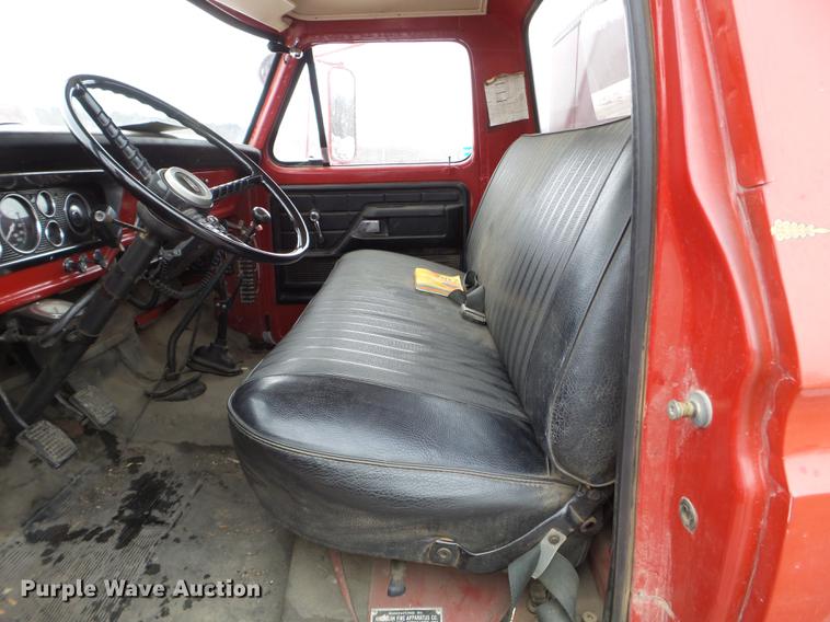 image for item DC1235 1974 Ford F700 fire truck