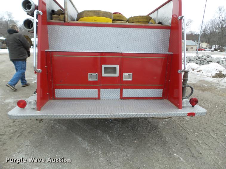 image for item DC1235 1974 Ford F700 fire truck
