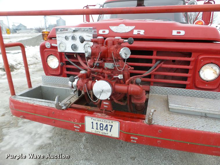image for item DC1235 1974 Ford F700 fire truck