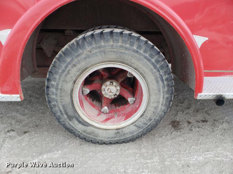 image for item DC1235 1974 Ford F700 fire truck