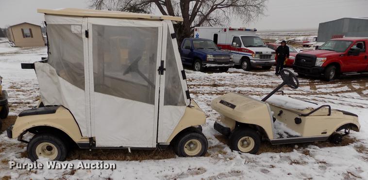 image for item DE0439 Club Car golf cart