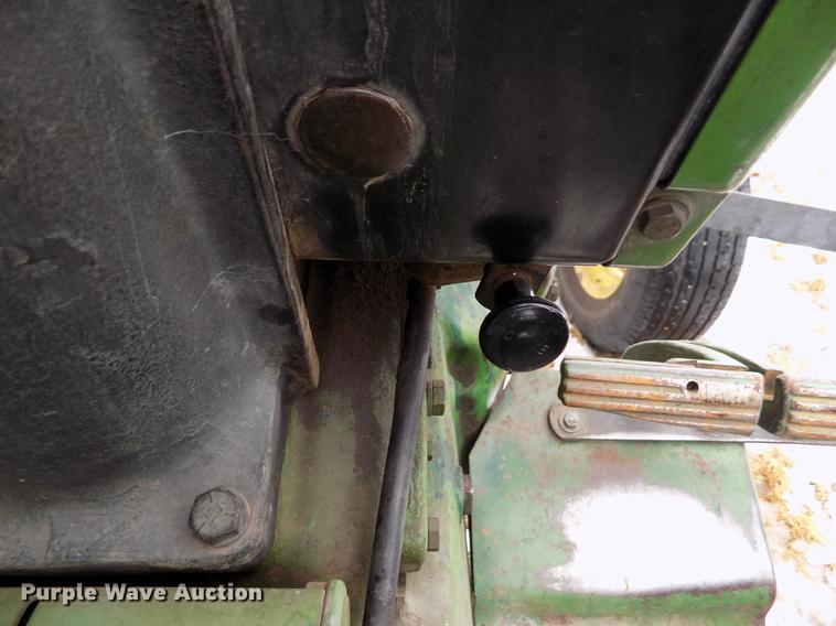 image for item DE0440 John Deere 1020 tractor