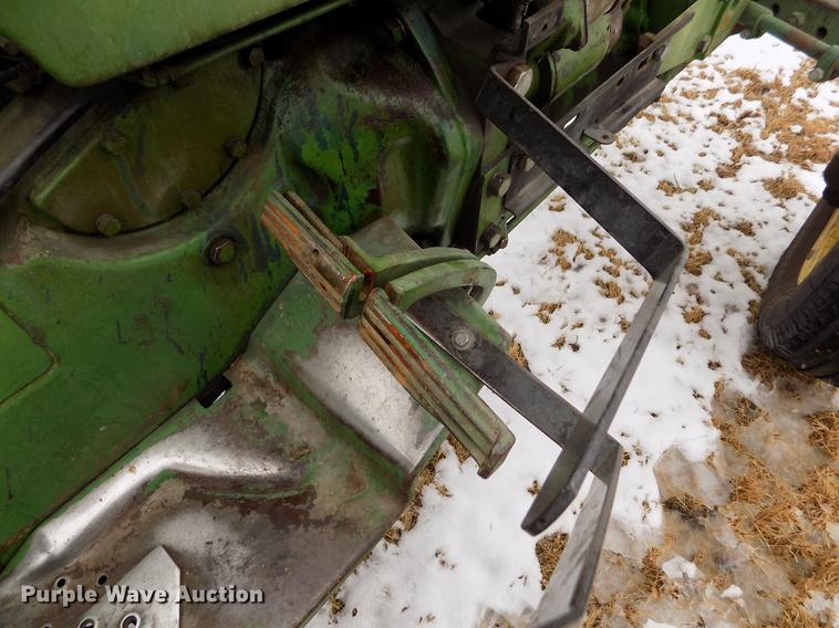 image for item DE0440 John Deere 1020 tractor