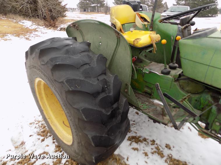 image for item DE0440 John Deere 1020 tractor