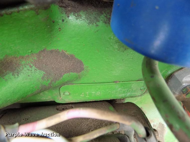 image for item DE0440 John Deere 1020 tractor