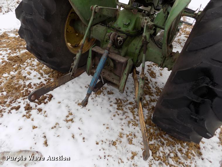 image for item DE0440 John Deere 1020 tractor