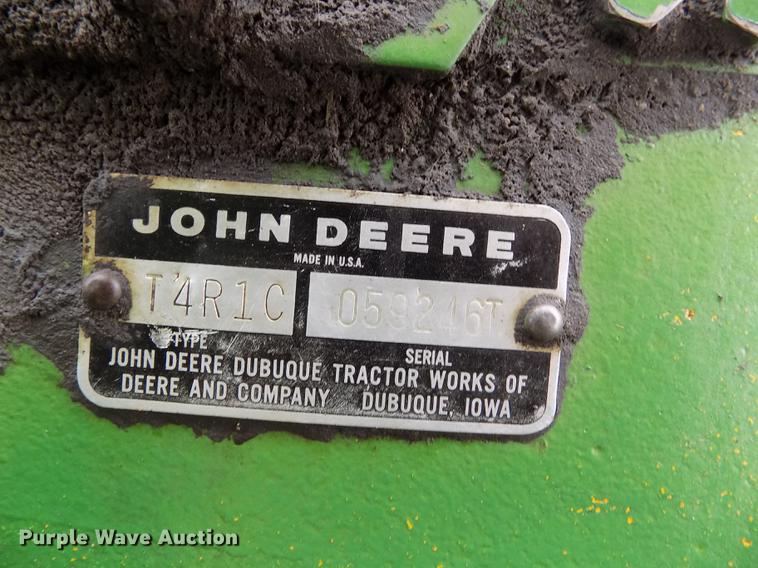 image for item DE0440 John Deere 1020 tractor
